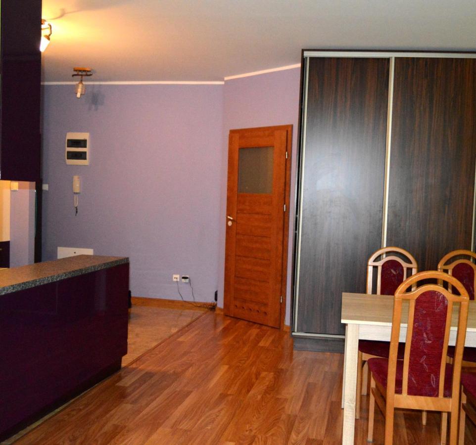 Apartment Old Town Cozy Елблаг Екстериор снимка